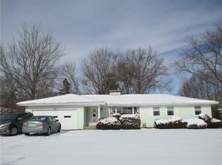 671 Highland Park Dr, Akron, OH
