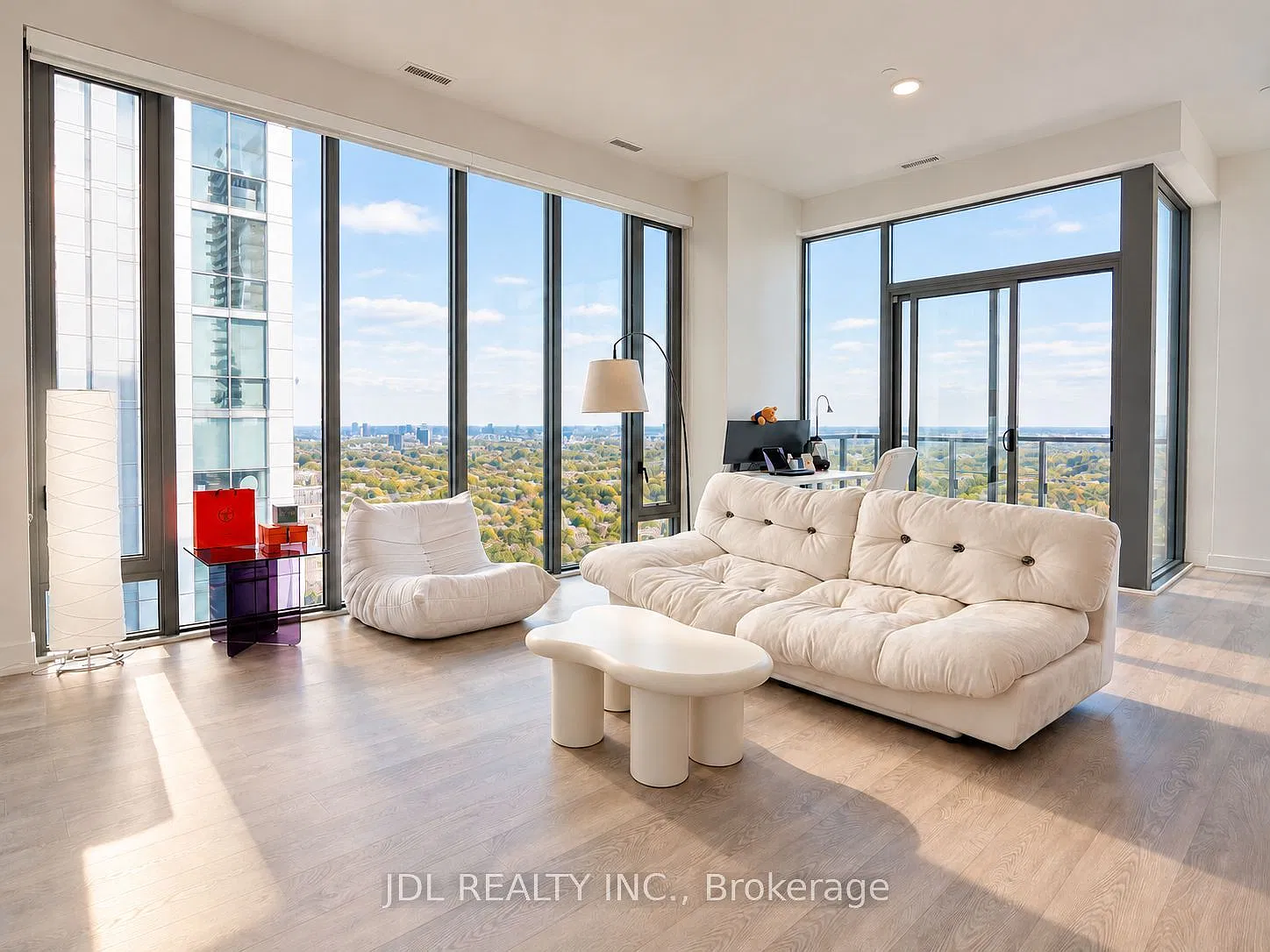 2 bed, $5,800 — Photo 2