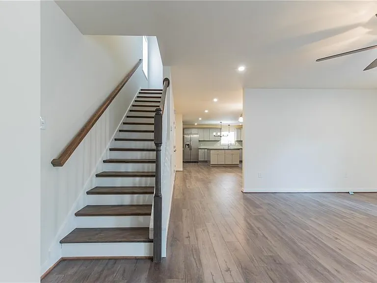 1427 Mechanicsville Tpke — Photo 4