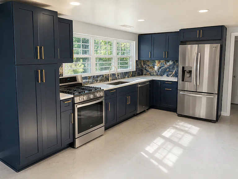 1091 Hillcrest Dr SE — Photo 3