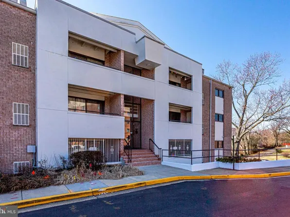 4360 Lee Hwy APT 203, Arlington, VA 22207