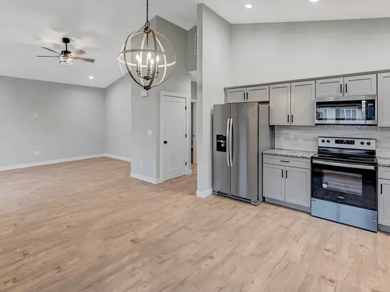627 Prescott Ave #1 — Photo 13