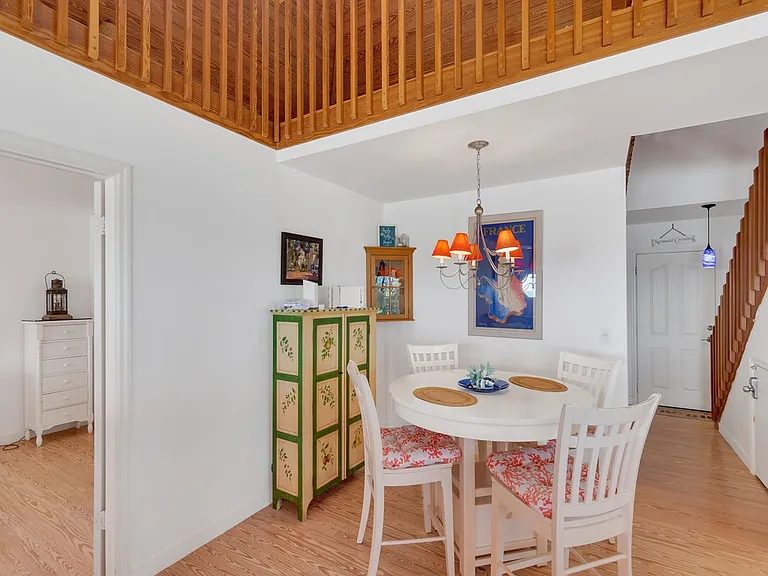 9470 Doubloon Dr — Photo 8