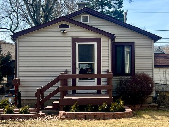 409 Park Dr, Joliet, IL 60436