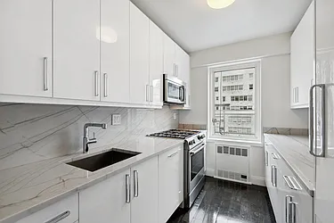 Rented by 165 E 66 Street Residential Owner LLC
