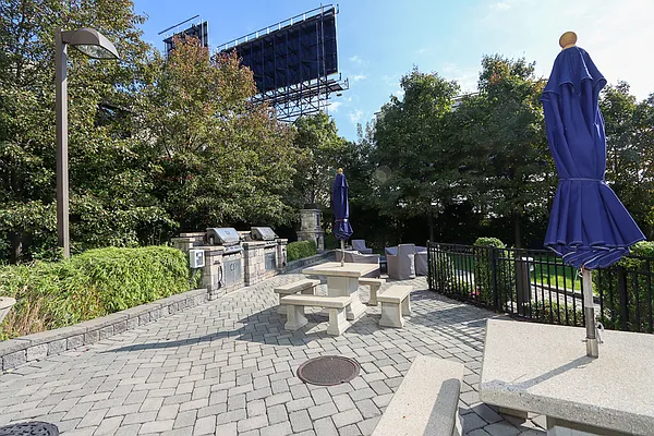 Rented by Modern Spaces | media 21