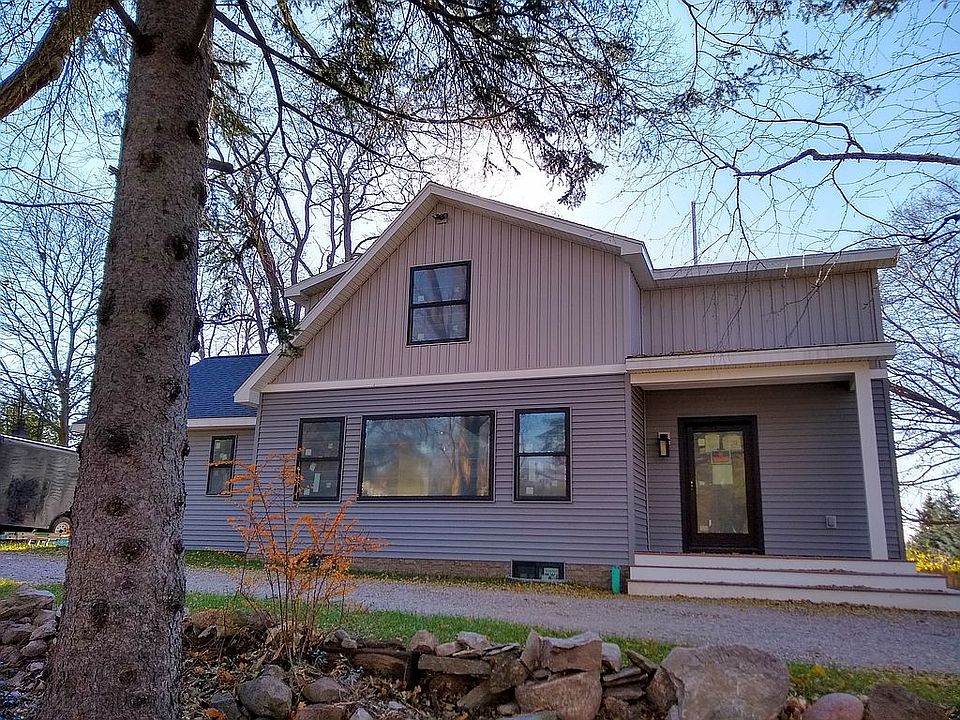 720 Jennings Ave, Petoskey, MI 49770 Zillow