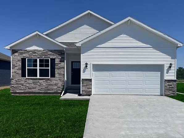 16812 Plum Dr, Urbandale, IA 50323