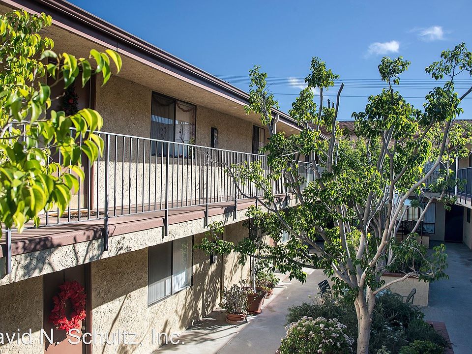 2nd image of 444 E Tujunga Ave APT 105