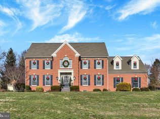 1803 Silver Pine Cir, Mechanicsburg, PA 17050