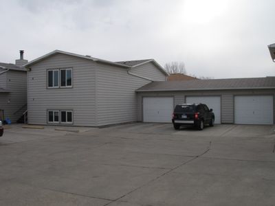 606 19th Ave SE APT 8, Minot, ND, 58701