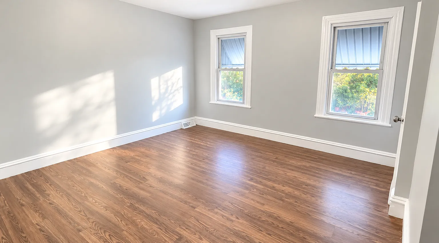 4 bed, 1160 sqft, $1,800 — Photo 2