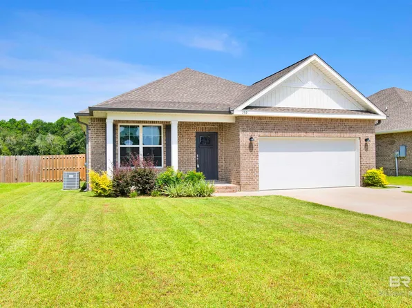 390 Wickman Ave, Gulf Shores, AL 36542