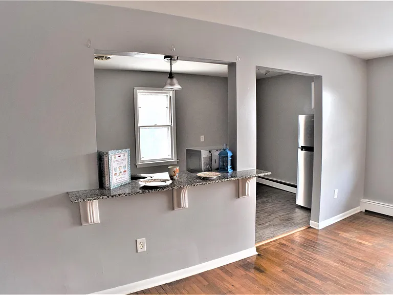 11 Tremont Ave — Photo 2
