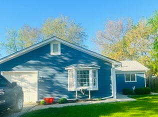 240 Plainview Dr, Bolingbrook, IL 60440