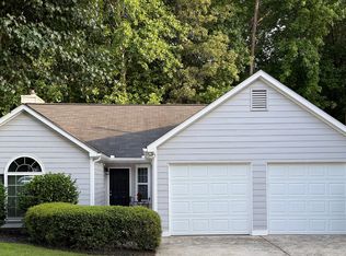 2632 Lake Park Bnd, Acworth, GA 30101
