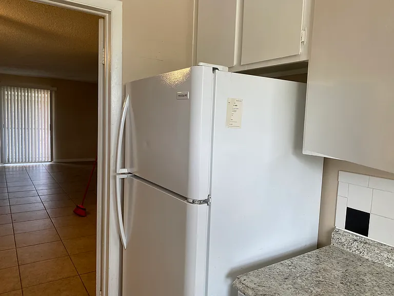 408 Banyon Tree Cir #200 — Photo 13