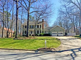 2002 La Dora Dr, High Point, NC 27265