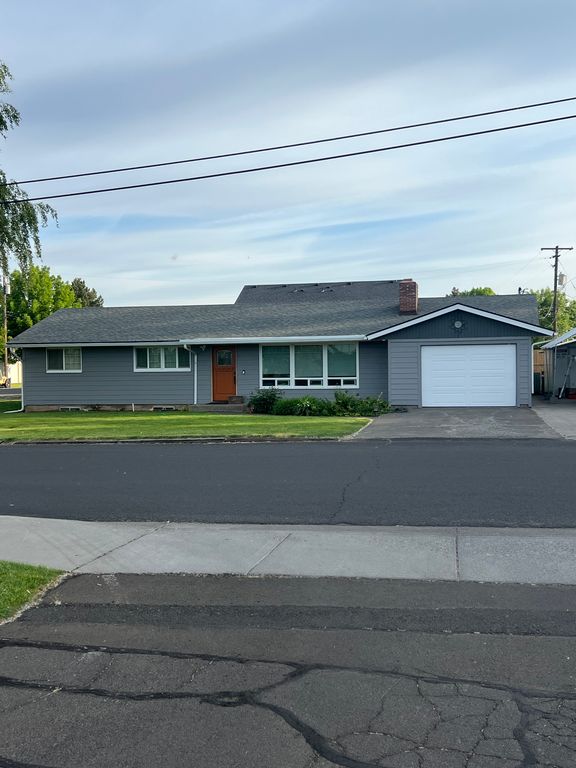 2095 E Alder St - Property Image