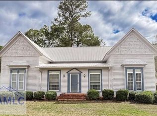 211 S Railroad Ave, Garfield, GA 30425