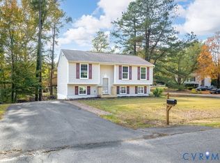 5579 Heatherhill Dr, North Chesterfield, VA 23234