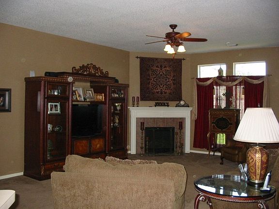 Open, relaxing family room.
