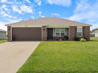 813 NW 68th Ave, Bentonville, AR 72713