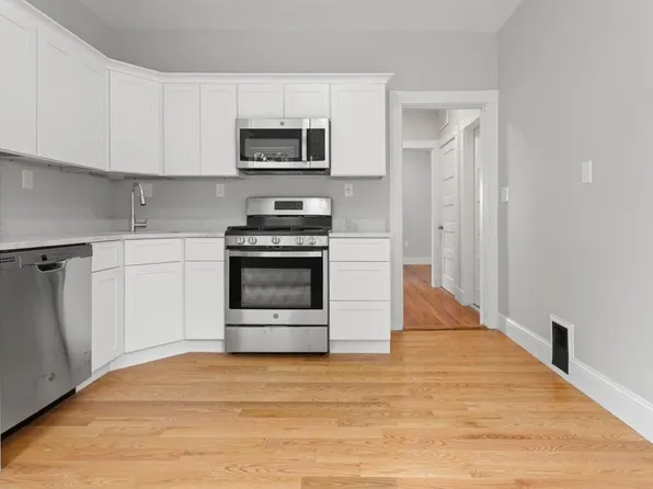 68 Saxton St Floor 2, Dorchester, MA 02125
