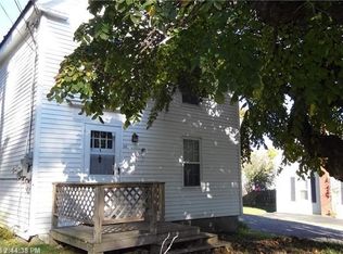 52 Commercial St, Winterport, ME 04496