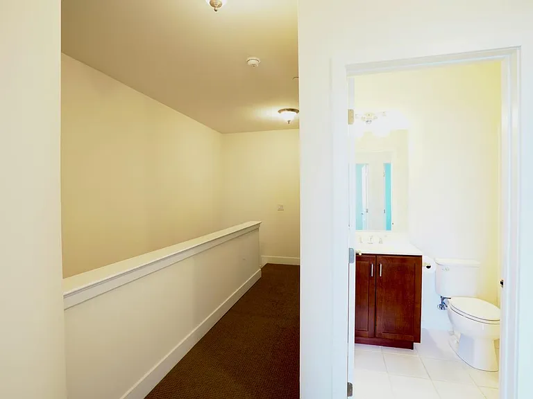 813 Lakeview Ct #44L — Photo 20