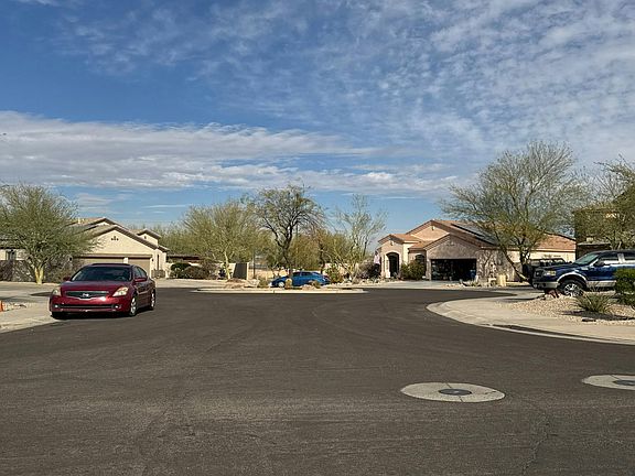 5th image of 9436 S 182nd Ln