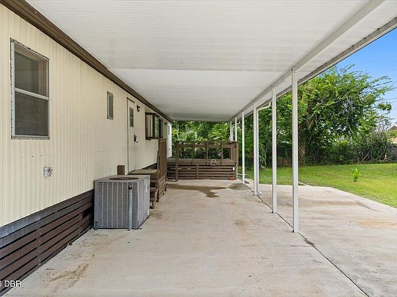3rd image of 5238 Rogers Ave