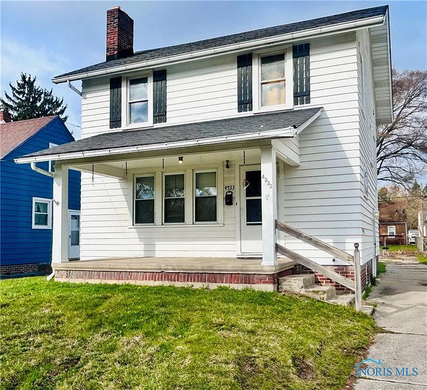 4533 Burnham Ave photo 1