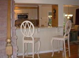 15 Lake Ridge Dr, Taunton, MA 02780