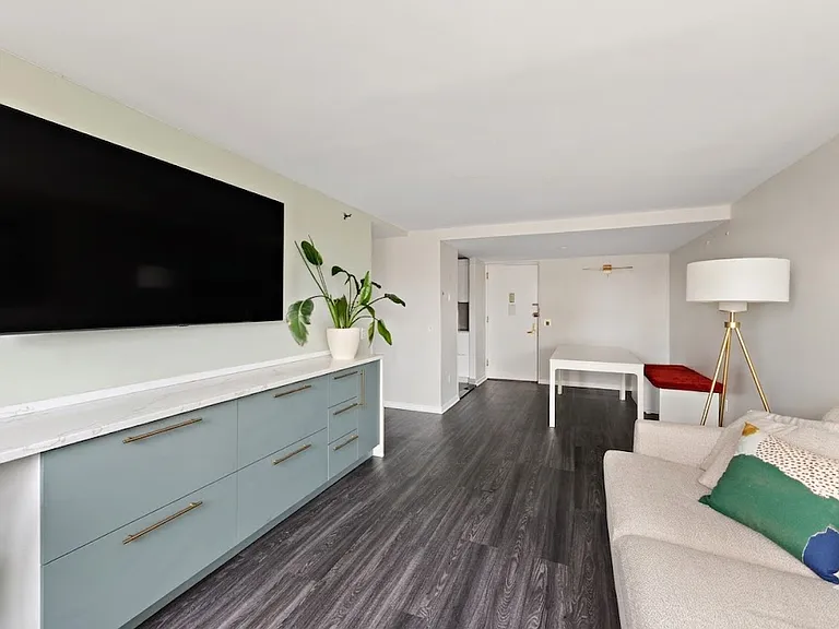 1831 Madison Ave #7F — Photo 4