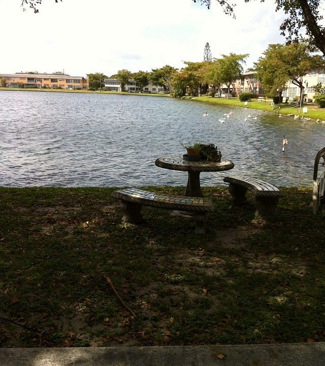 1st image of 19080 NE 3rd Ct APT 303