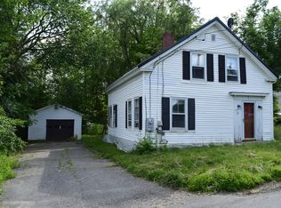 35 Washington St, Winterport, ME 04496