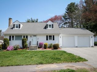 81 Juniper Dr, Norwood, MA 02062