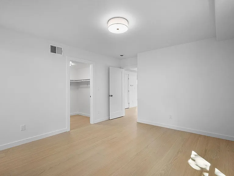 1533 Lafayette St #A — Photo 13