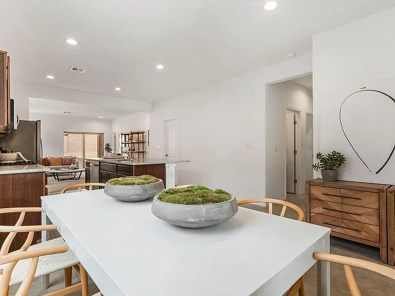 279 Prism Ave SW — Photo 3