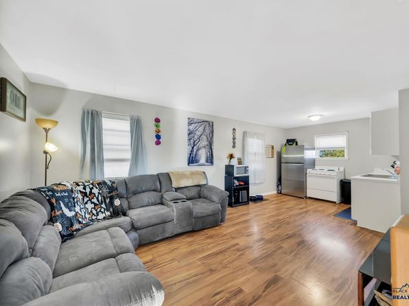 rapid-city-south-dakota-218888852 picture