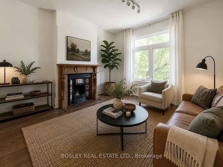 12 Meredith Cres #UPPER — Photo 4