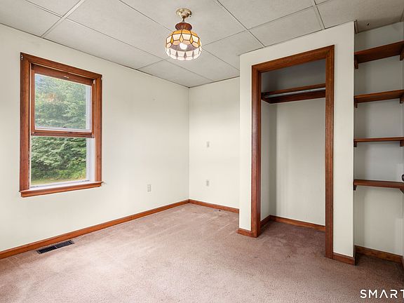 26th image of 185 Hampden Road