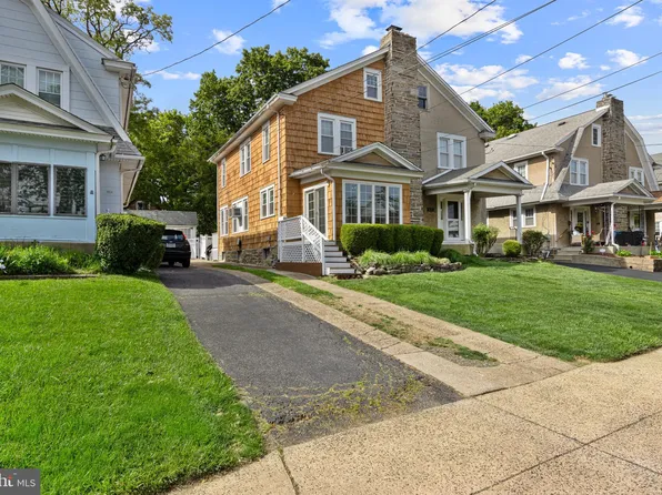 656 Georges Ln, Ardmore, PA 19003