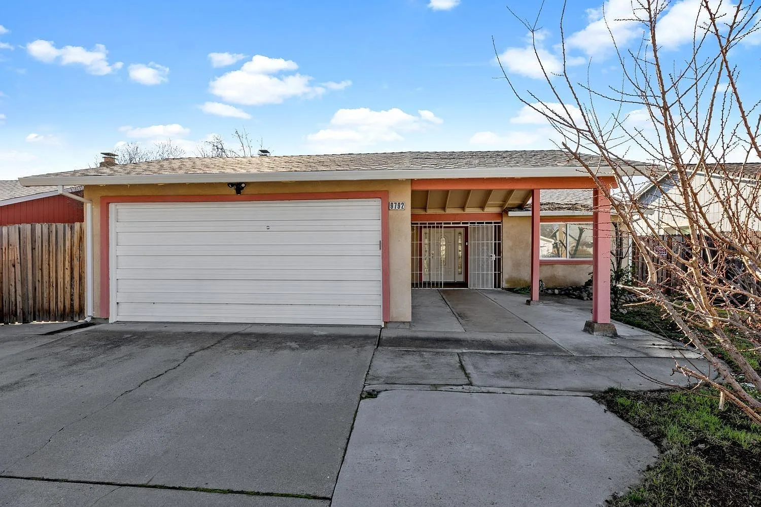 9792 Woodhollow Way photo 1