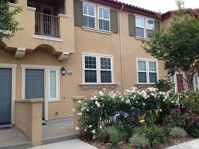 1st image of 2684 Cabrillo Ave