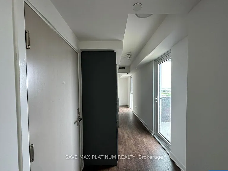 500 Wilson Ave #1009 — Photo 8