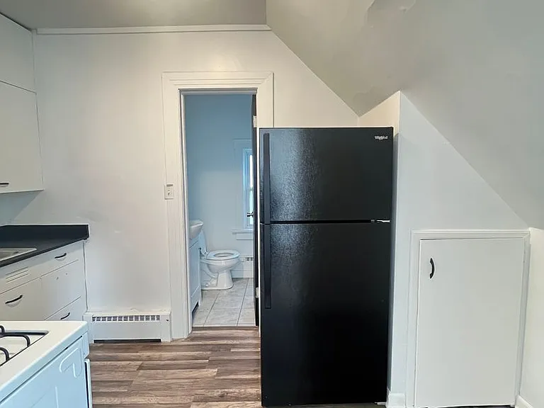 2816 Cottage Grove Ave — Photo 4