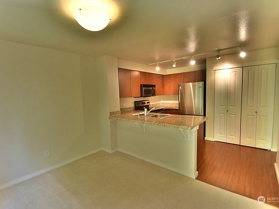 3rd image of 11311 NE 128th St