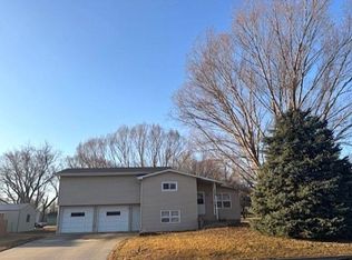 509 9th St, Springfield, SD 57062